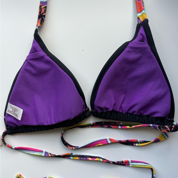 COPY - NWT Triangle bikini top🌟 - Picture 2 of 4